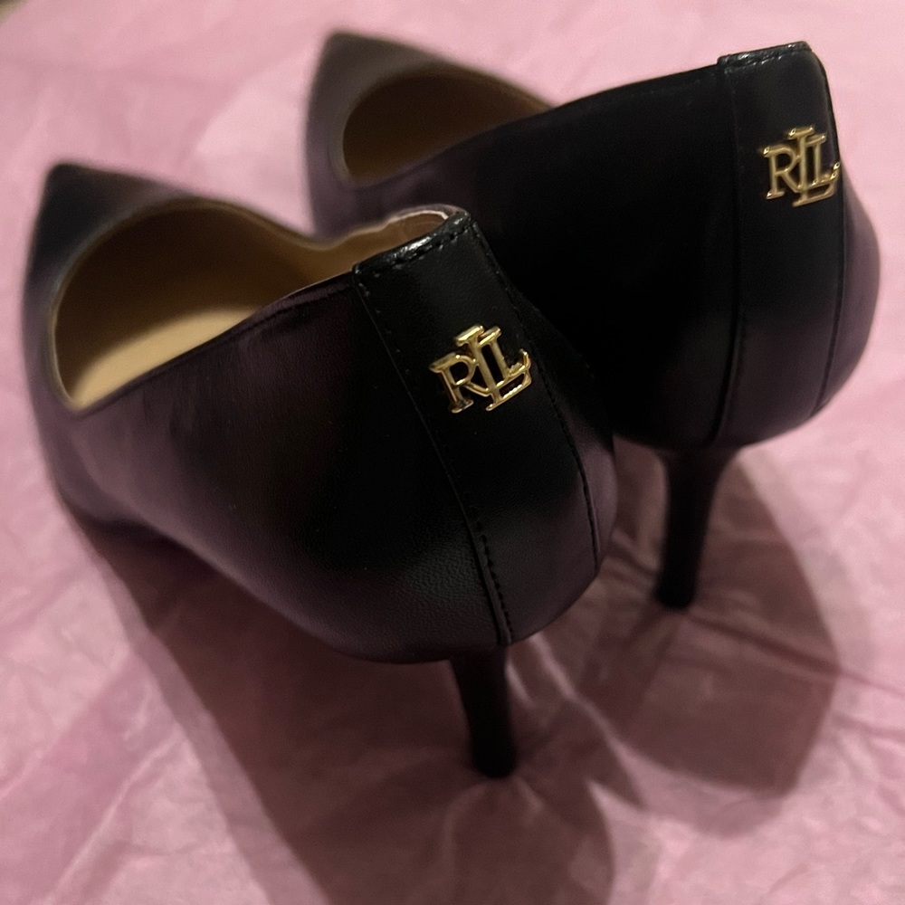 2023 Ralph Lauren Black Leather Pumps
